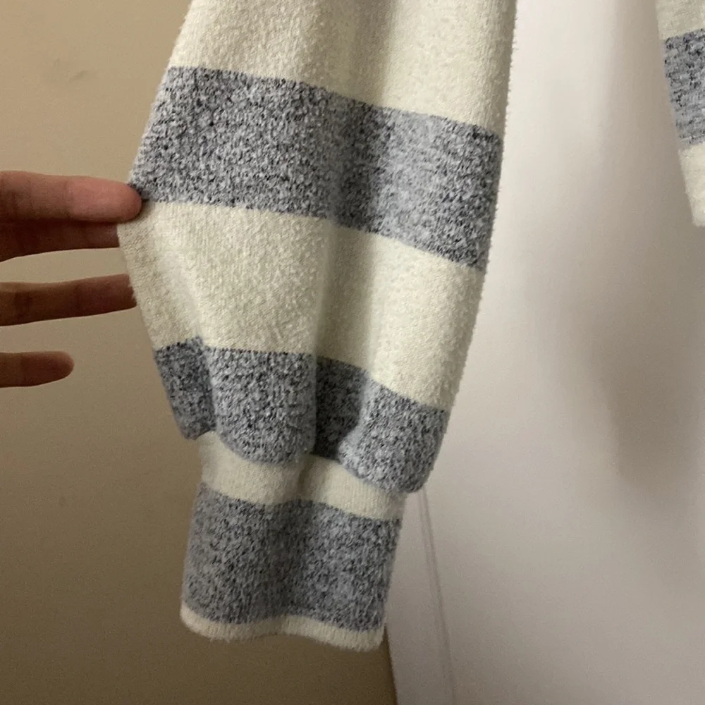 la miel Striped Sweater Loose Turtleneck Small - Picture 4 of 5